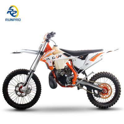 250cc βενζινοκίνητη μοτοσικλέτα pitcross με μπροστινό πίσω φρένο δίσκου και μοντέλο κινητήρα 2 ροών